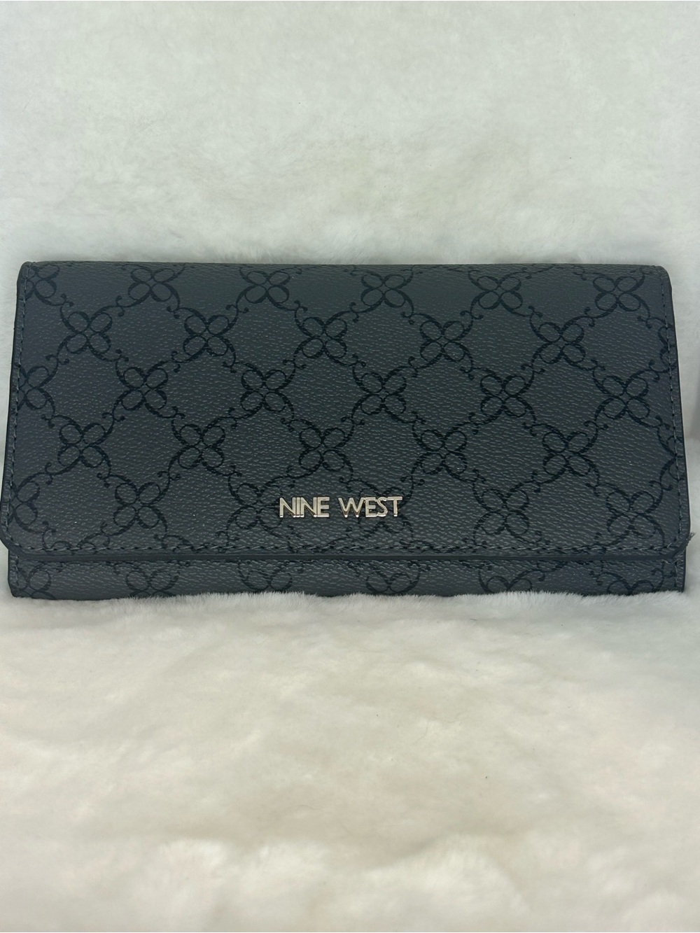 NINE WEST WALLET